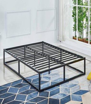 Metal frame platform bed